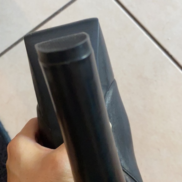 New condition! Size 6 N.Y.L.A. Booties - Carrey - Picture 7 of 11